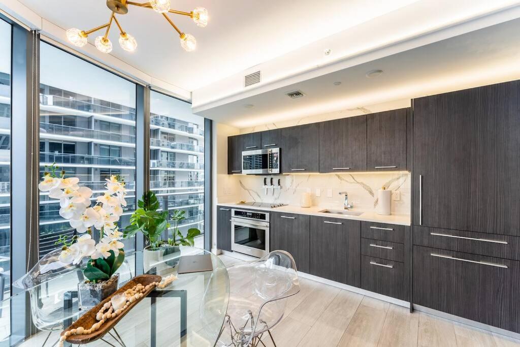 Luxurious Condo In Heart Of Brickell Miami Exterior photo